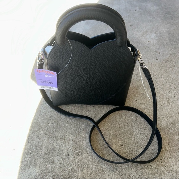 Tiffany & Co. Black Heart Shaped Bag NEW Leather Bucket Bag Silver Chain Strap - Picture 4 of 9